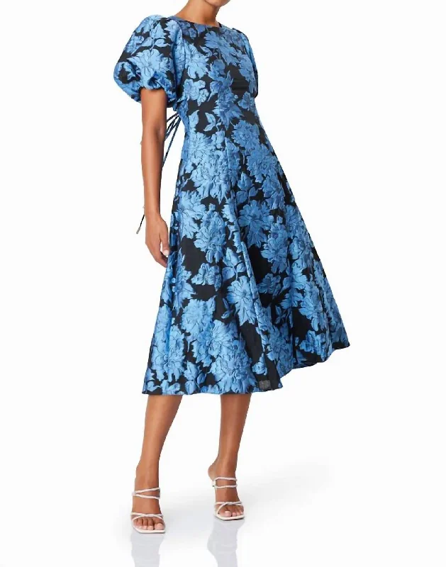 Women's Holiday Attire Mid - Week Surprise Kayla Midi Dress In Blue Brocade