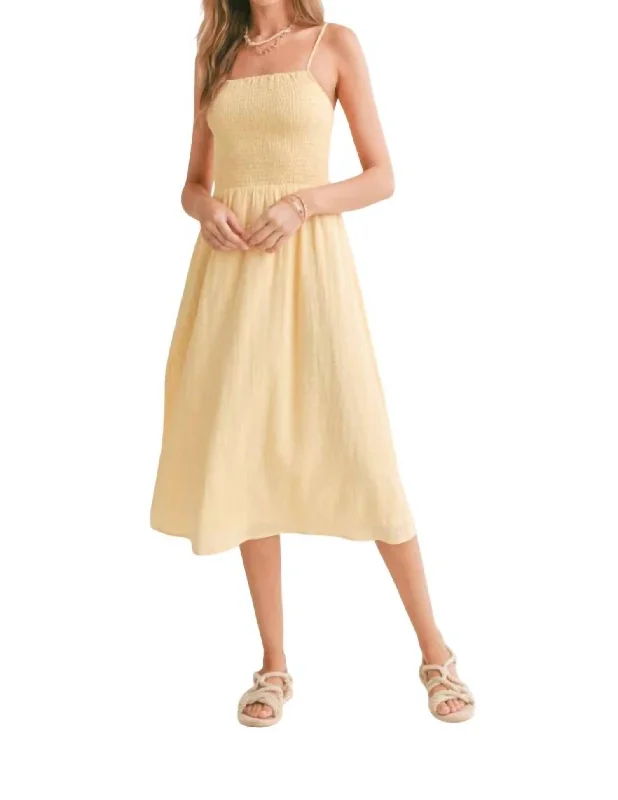 Women's Tops And Clothing Urban Sophistication Bird Song Smocked Midi Dress In Lemon