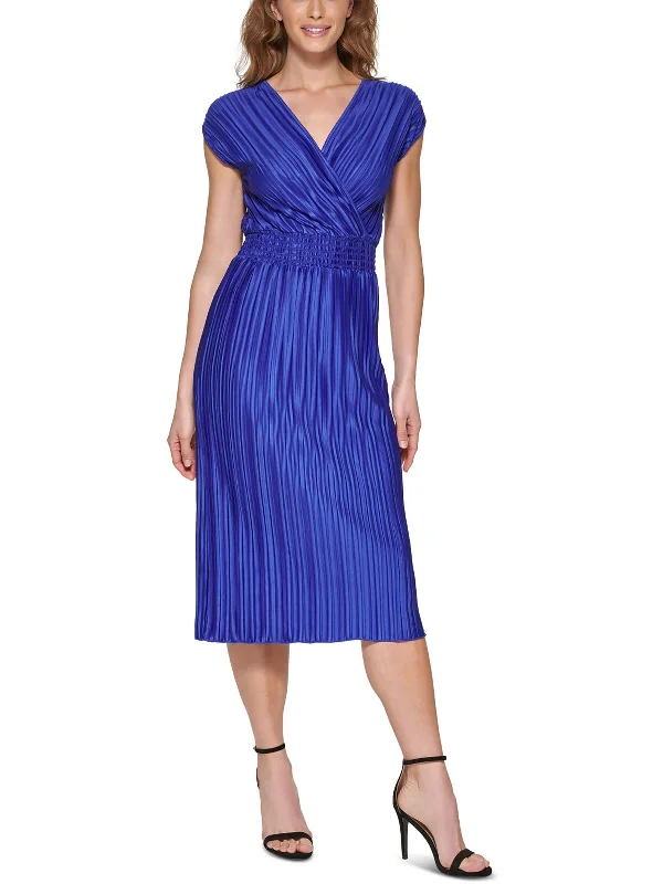 Women's Casual Apparel Effortless Sophistication Womens Shutter Pleat Calf Midi Dress