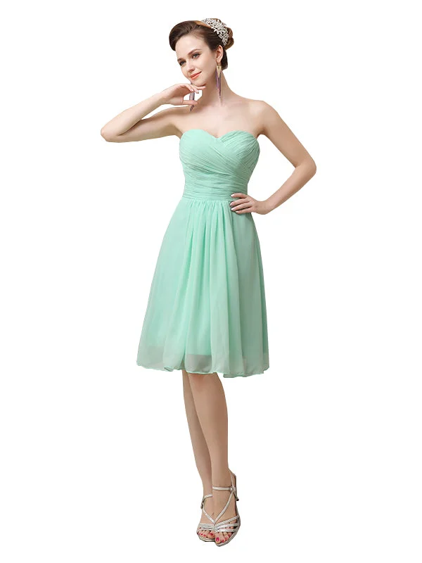 Women's Holiday Clothing Feminine Grace Simple Sweetheart A-line Knee-Length Short Bridesmaid Dresses