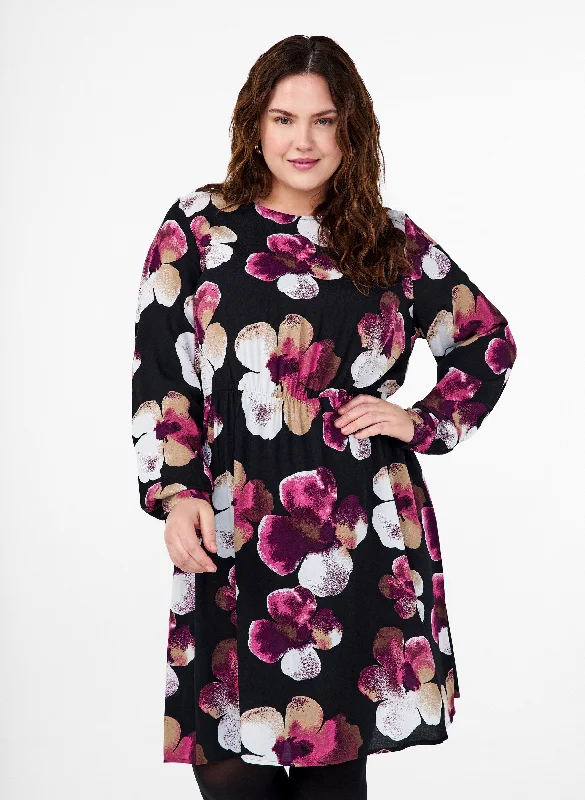 Women's Clothing And Garments Sets Feminine Soft - Hued Look Zizzi Bella Long Sleeve Dress in Pink Flower