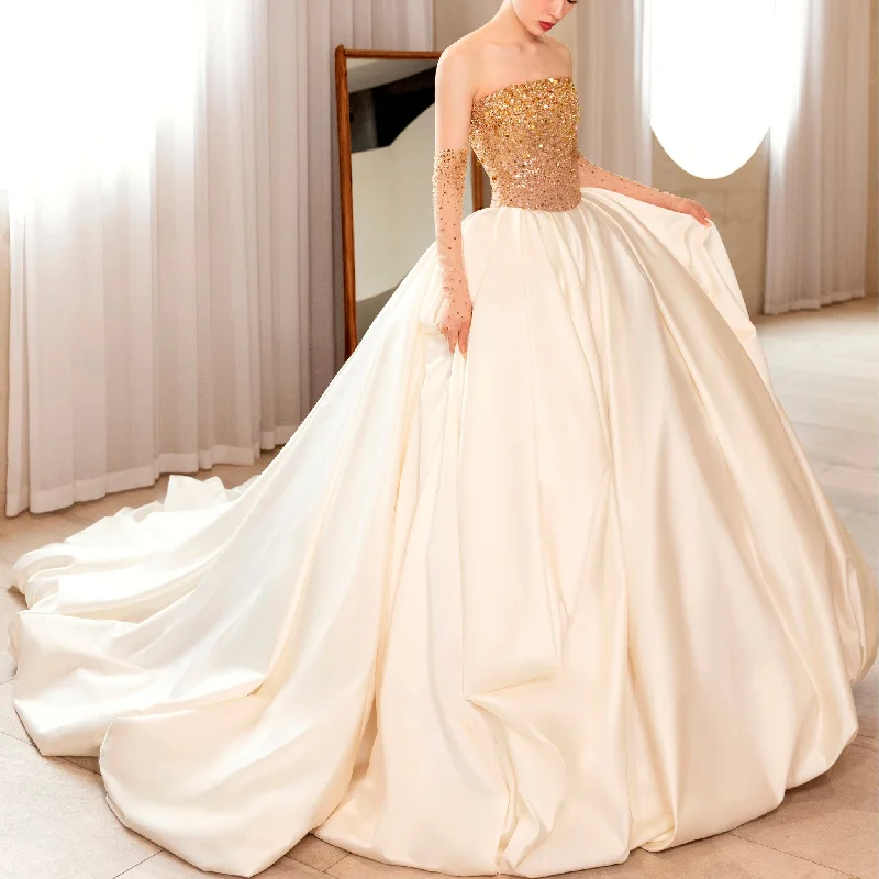 Women's Casual Wear Clothes Dreamy Aesthetic Ivory and Gold Ball Gown Wedding Dress with Straight Neckline