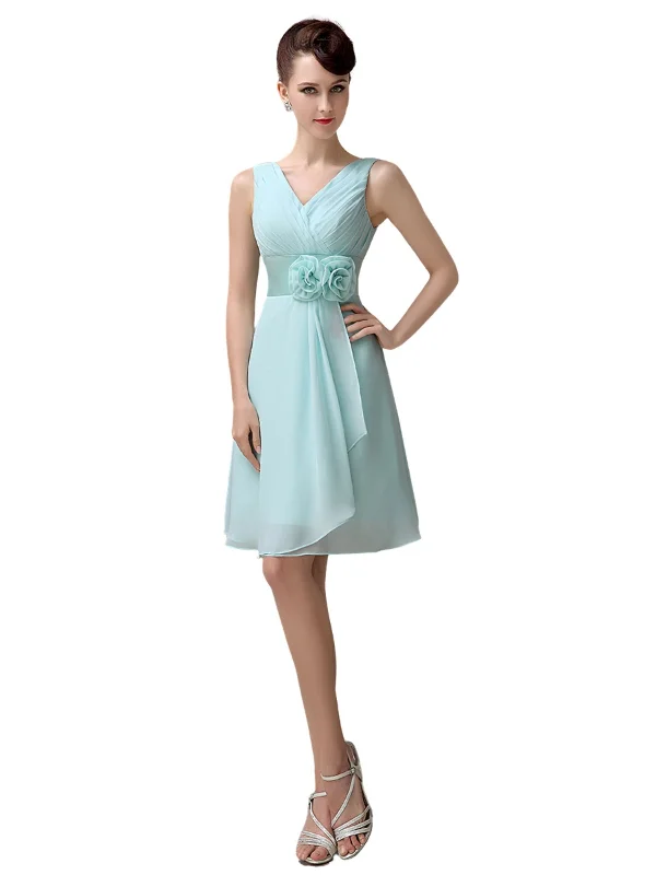 Stylish Women's Outerwear Apparel Grab Romantic Date - Night Styles Now Cheap A-line Chiffon V-Neck Sleeveless Short Bridesmaid Dresses