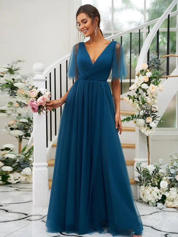 Women's Holiday Attire Y2K Nostalgic Fashion Look A-Line/Princess Tulle Ruffles V-neck Short Sleeves Floor-Length Bridesmaid Dresses