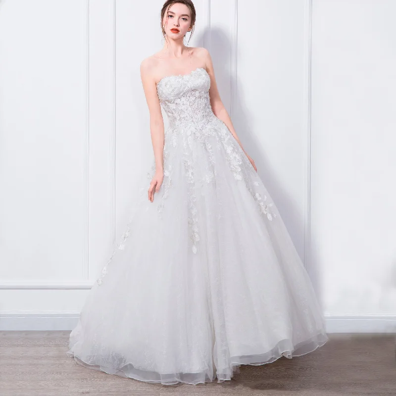 Women's Seasonal Wardrobe Clothing End - of - Month Blowout Classic Strapless A-line Wedding Dress with Floral Lace Applique