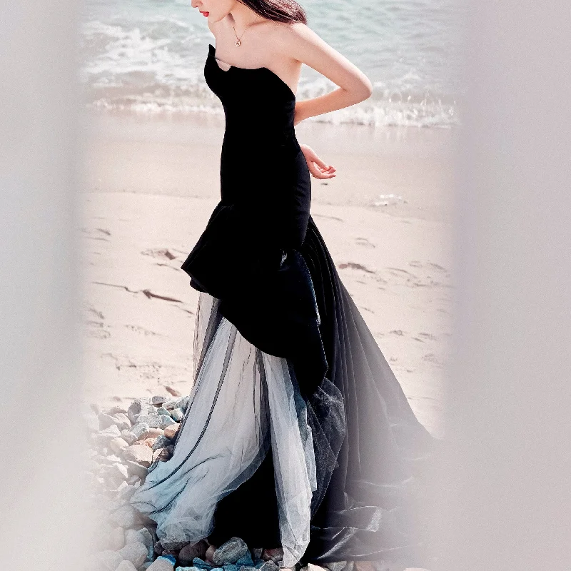 Women's Clothing Apparel Sets Rustic Countryside Charm Look Strapless Velvet Mermaid Black Beach Wedding Dresses