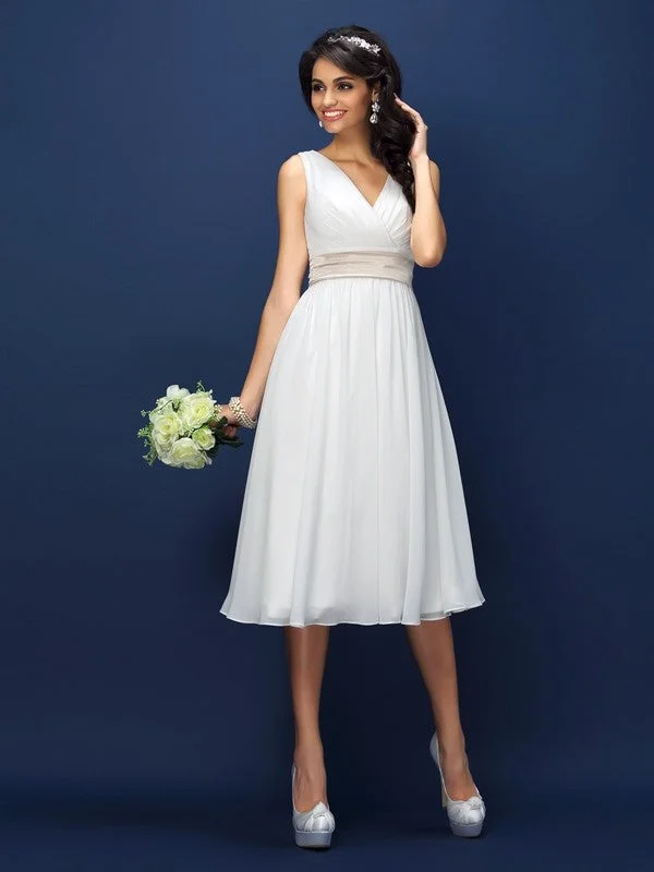 Women's Resort Attire Dreamy Aesthetic A-Line/Princess V-neck Pleats Sleeveless Short Chiffon Bridesmaid Dresses