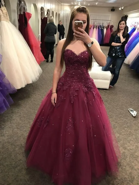 Affordable Women's Attire Cute Burgundy Sleeveless Tulle Sweetheart Ball Gown Prom Dresses    cg10749