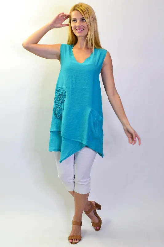 Women's Contemporary Apparel Mid - Week Surprise Blue Applique Sleeveless Tunic Top