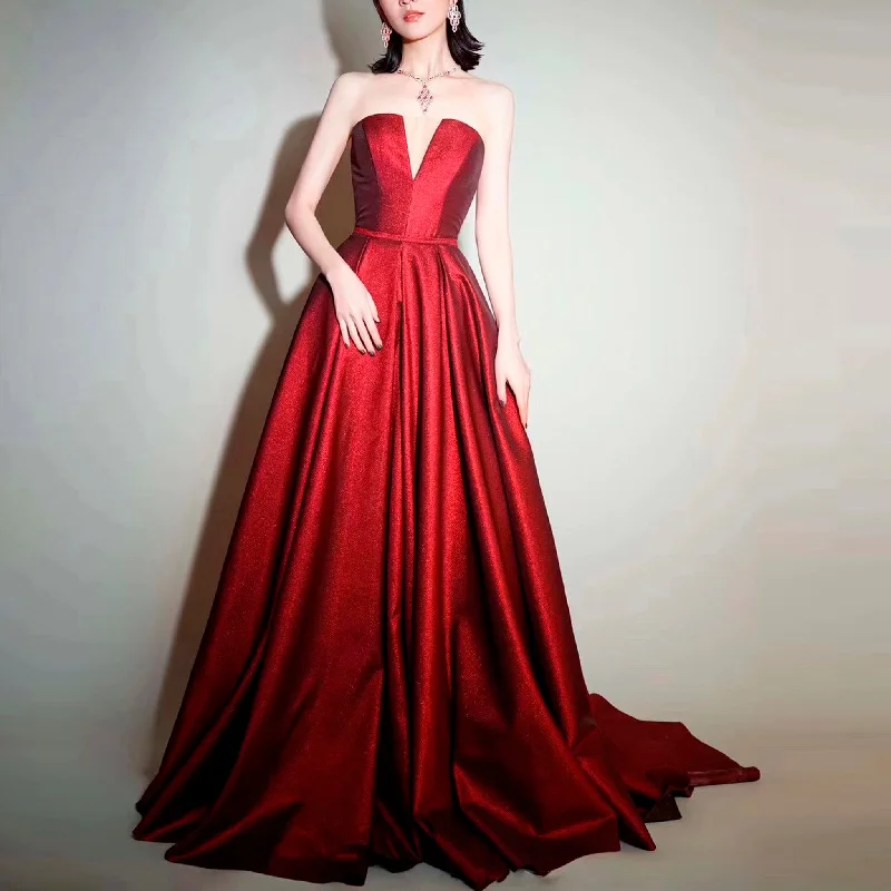 High-Fashion Women's Clothing Grab Romantic Date - Night Styles Now Strapless Open Back Red Bridesmaid Dress with Vneck